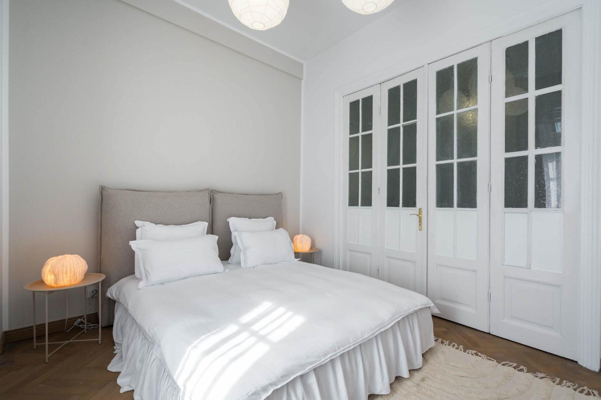 Stunning 3br - Balcony Overlooking Calea Victoriei Appartamento *