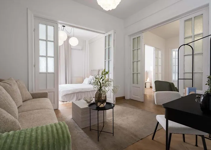 Stunning 3Br - Balcony Overlooking Calea Victoriei