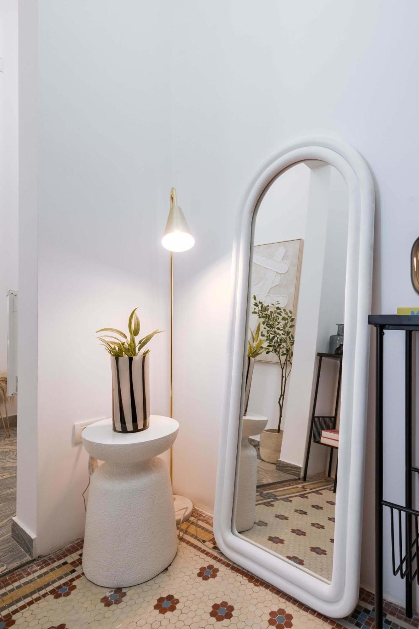Apartament Stunning 3br - Balcony Overlooking Calea Victoriei *