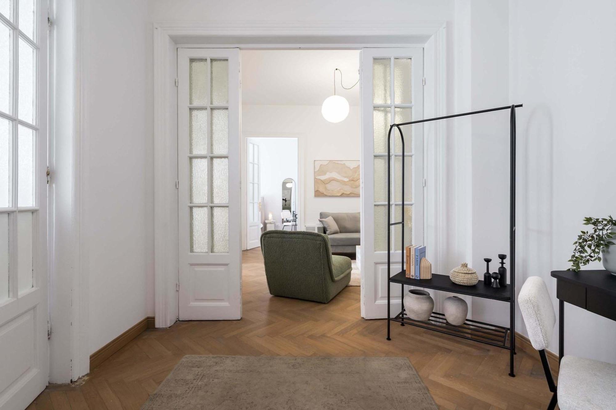 Stunning 3br - Balcony Overlooking Calea Victoriei