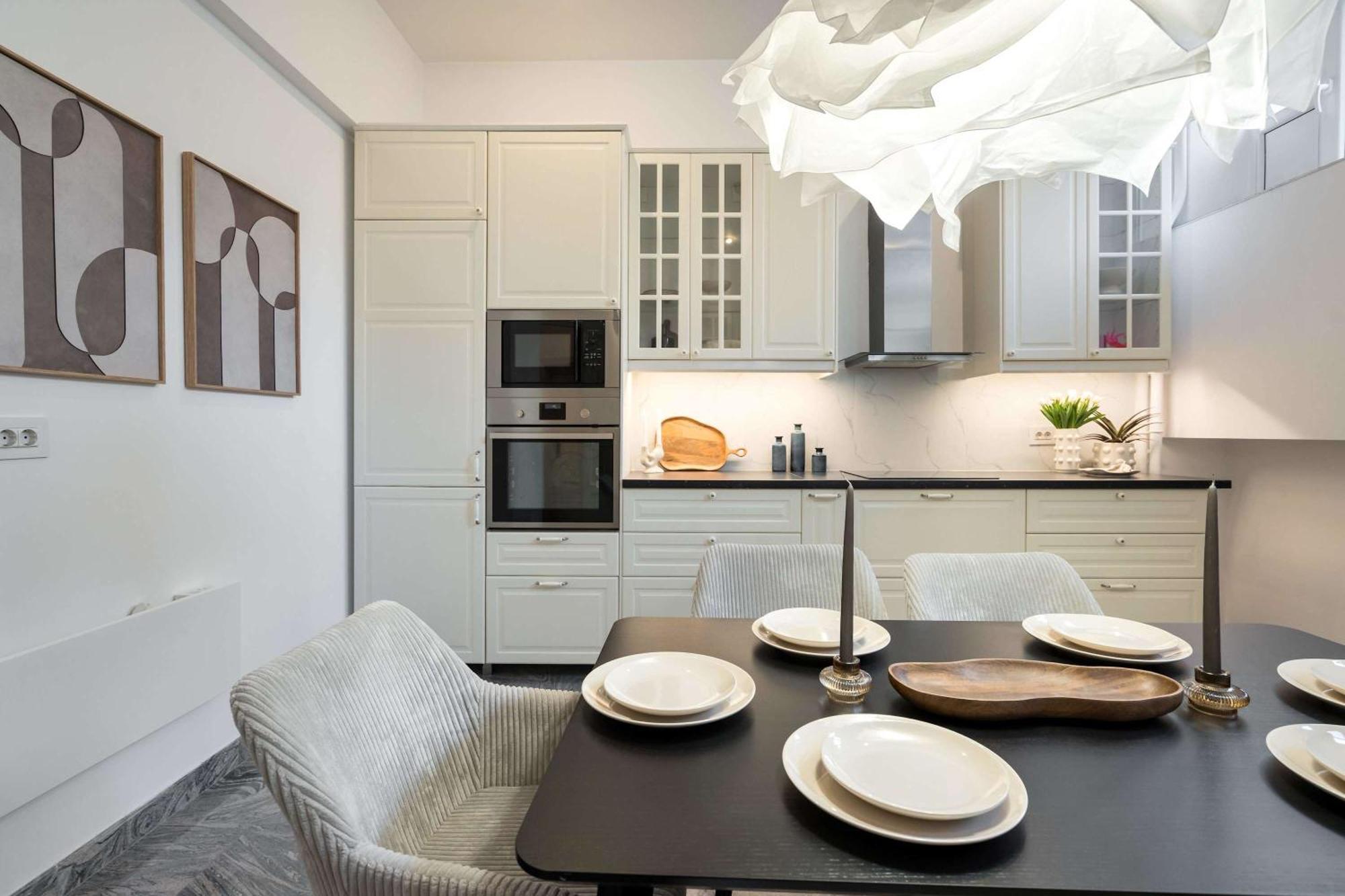 Apartament Stunning 3br - Balcony Overlooking Calea Victoriei