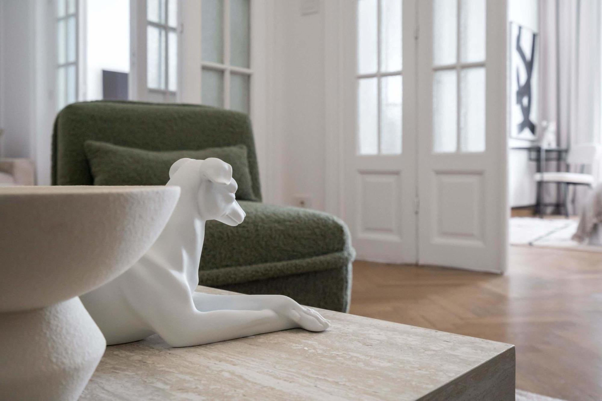 Apartament Stunning 3br - Balcony Overlooking Calea Victoriei *